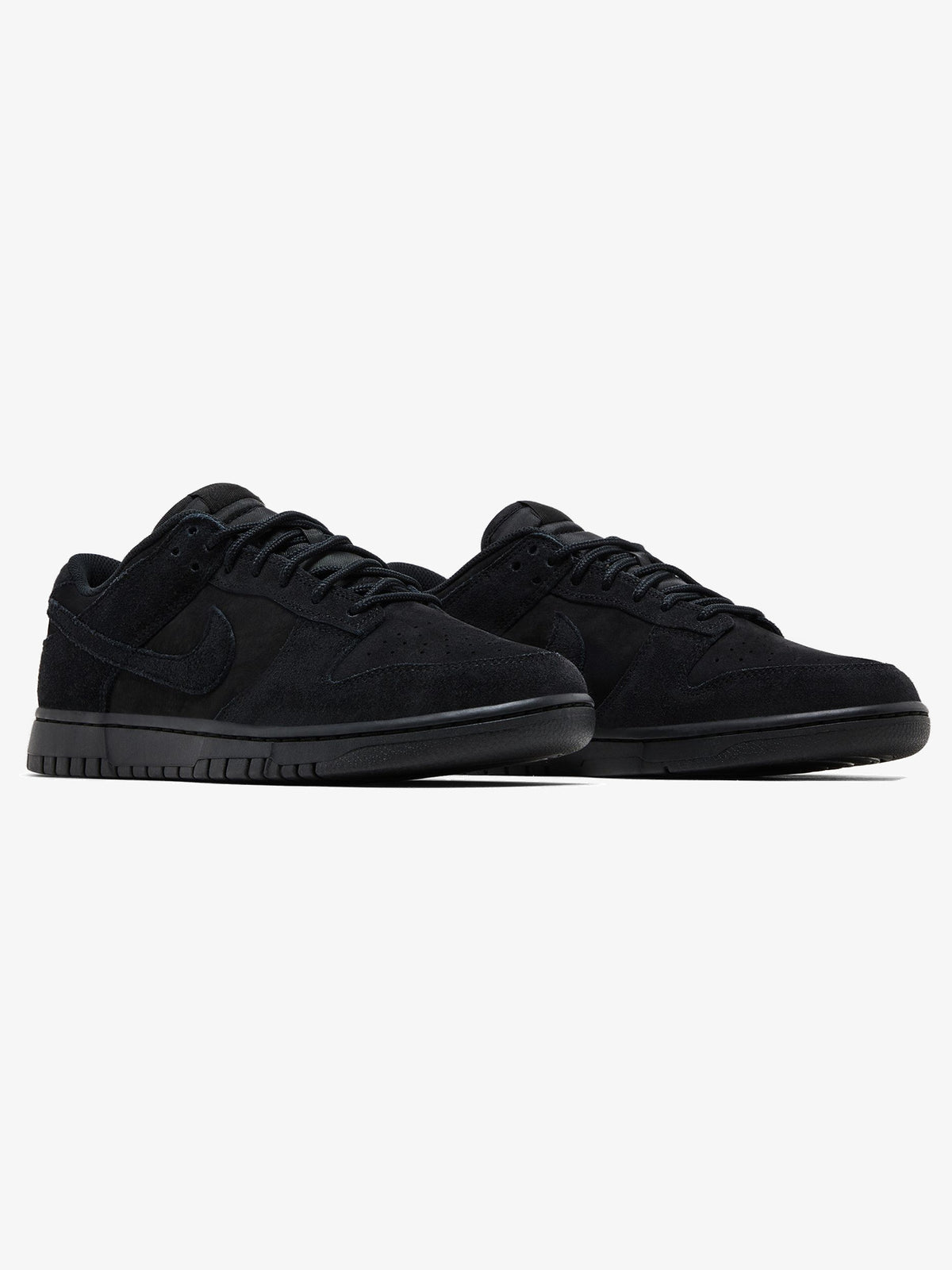 Nike Dunk Low SE 'Triple Black' β pair