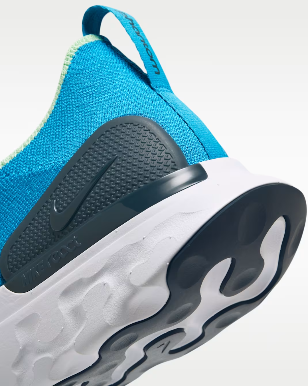 Nike React Phantom Run Flyknit 2 Blue Orbit