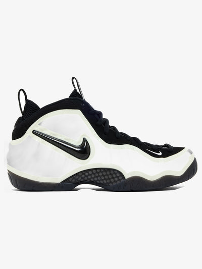 Nike Air Foamposite Pro 'Glow-In-The-Dark' – side
