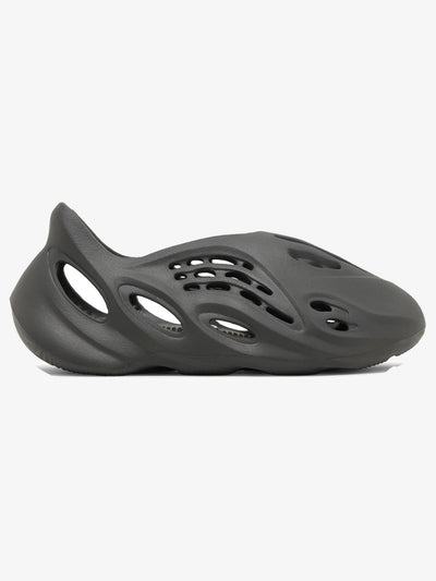 adidas Yeezy Foam RNR 'Carbon' – side