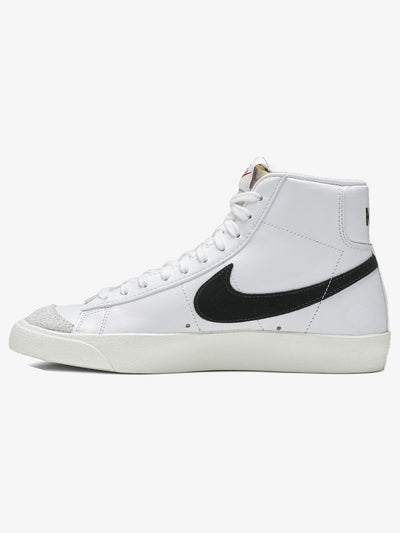 Nike Blazer Mid 77 'White Black' (W) – inner side