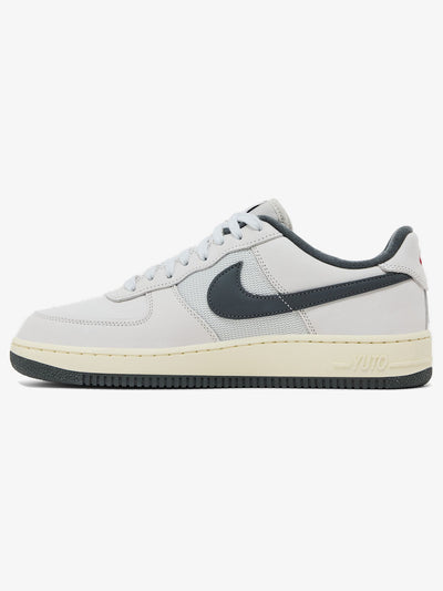 Nike SB Air Force 1 Low 'Yuto Horigome White Iron Grey' – inner side