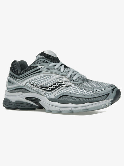 Saucony ProGrid Omni 9 'Microchip' – front three-quarter