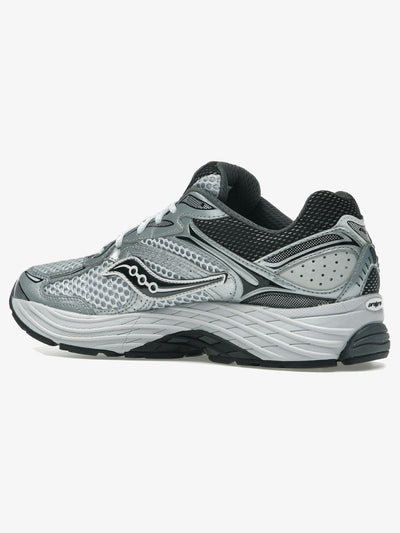 Saucony ProGrid Omni 9 'Microchip' – rear three-quarter