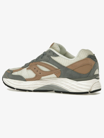 Saucony ProGrid Omni 9 'Green Cream' – rear three-quarter