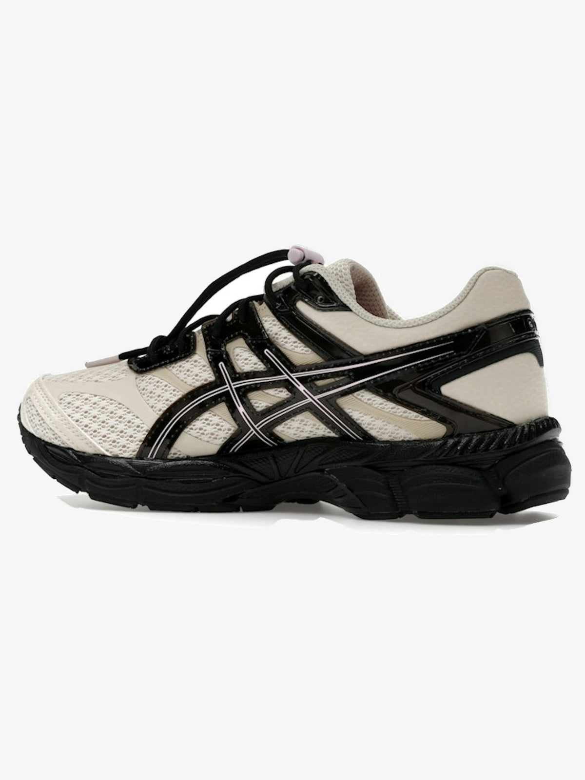 ASICS Gel-Cumulus 16 'Finesse Desert Rose' – rear three-quarter