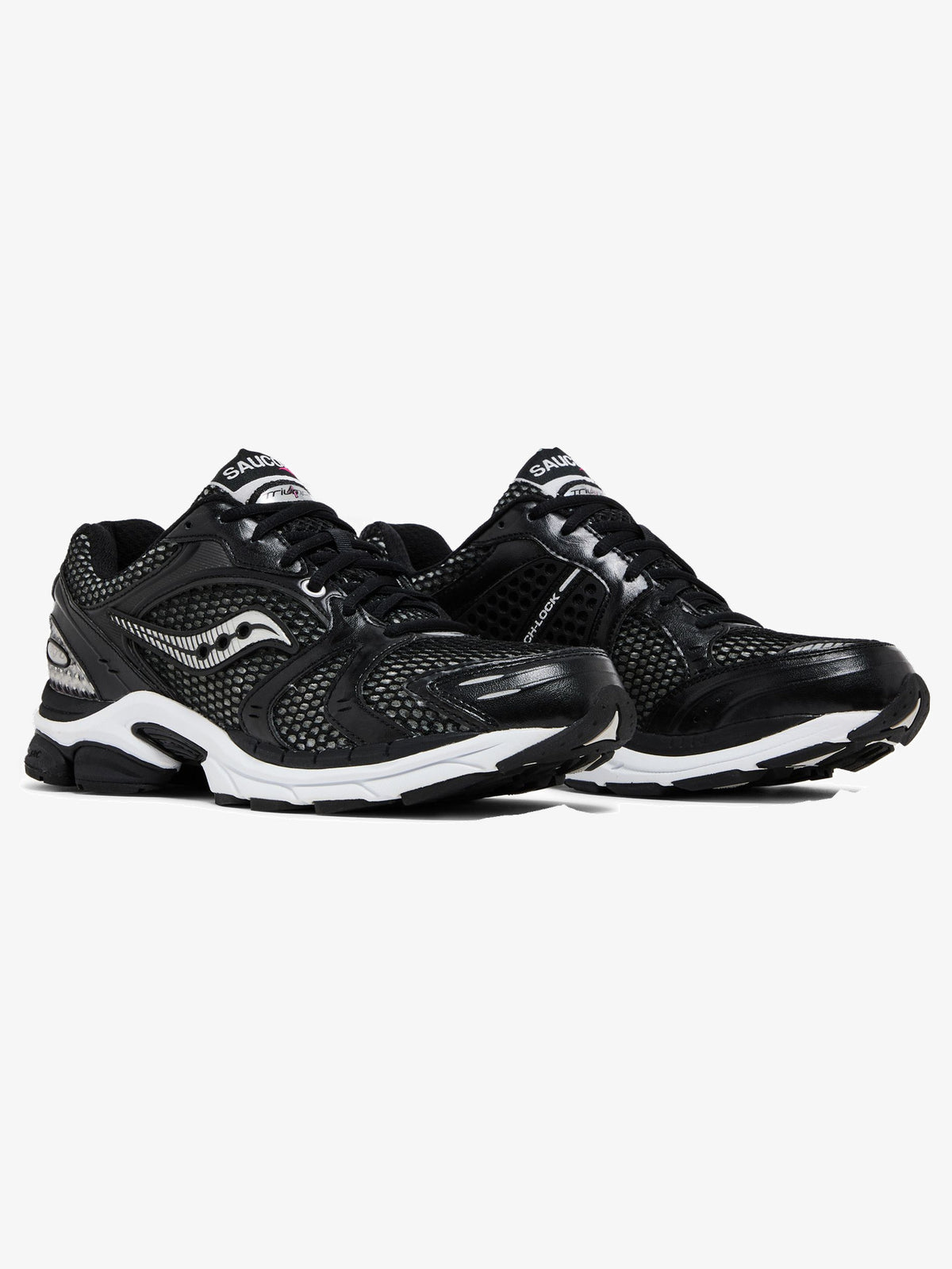 Saucony ProGrid Triumph 4 'Black' – pair