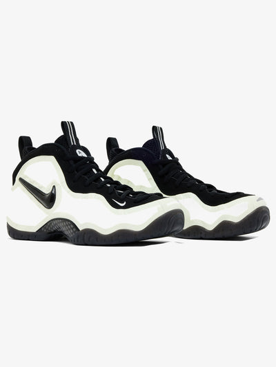 Nike Air Foamposite Pro 'Glow-In-The-Dark' – pair