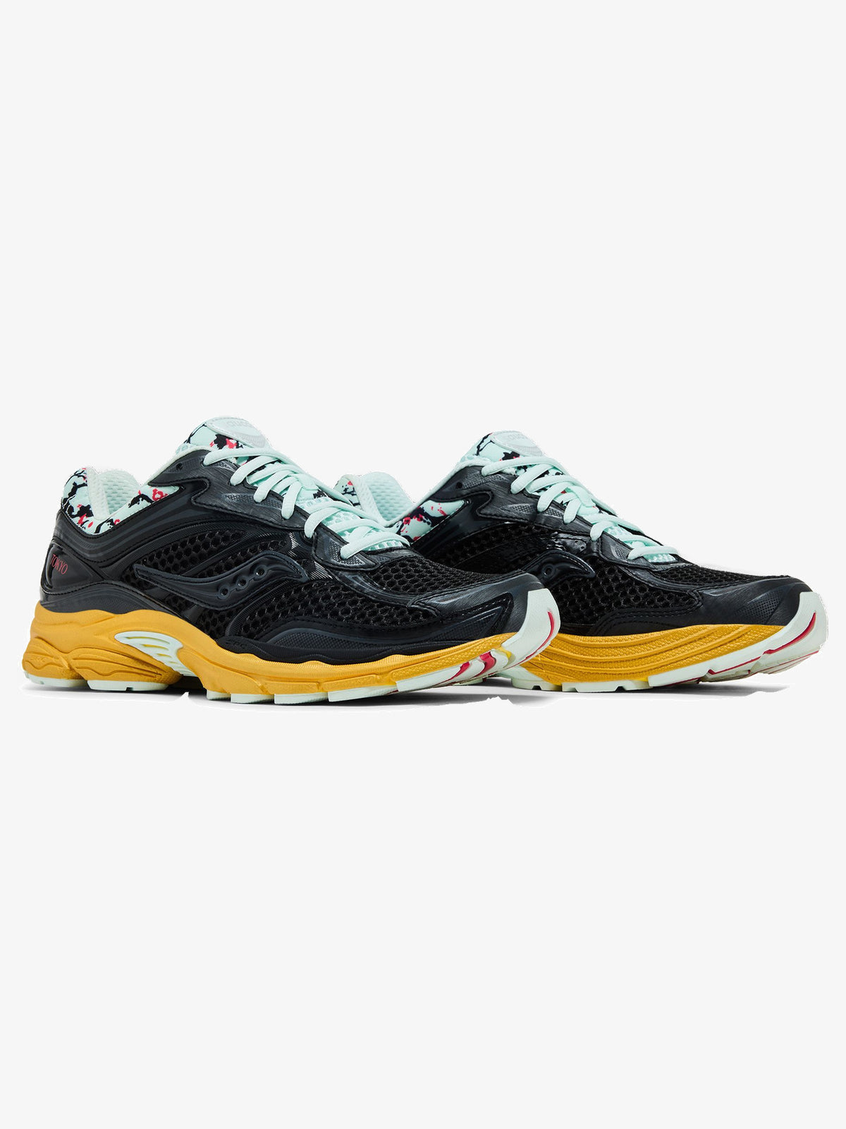 Saucony ProGrid Omni 9 'City Pack Tokyo' – pair