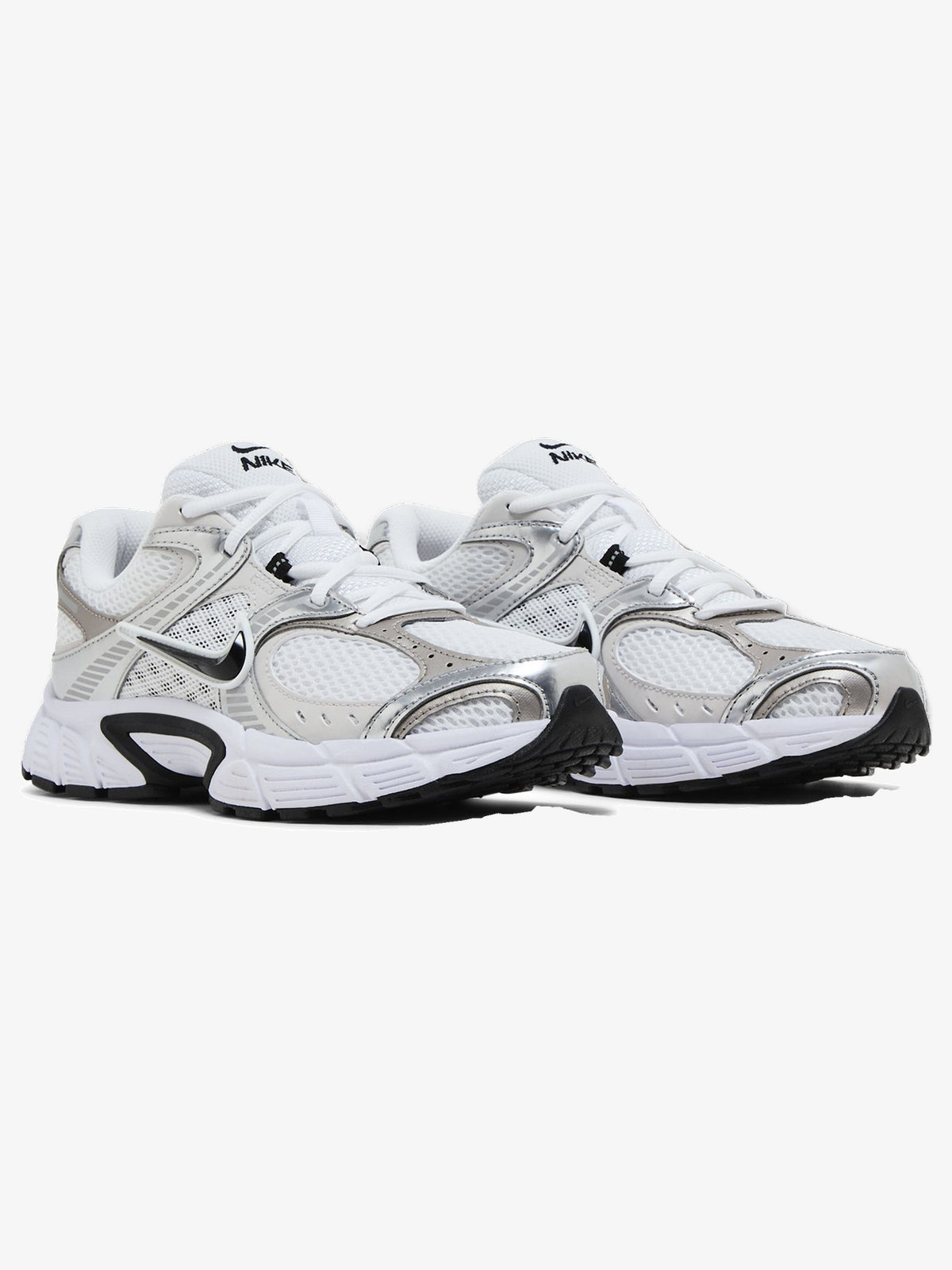 Nike V5 RNR 'White Vast Grey College Grey Black' – pair